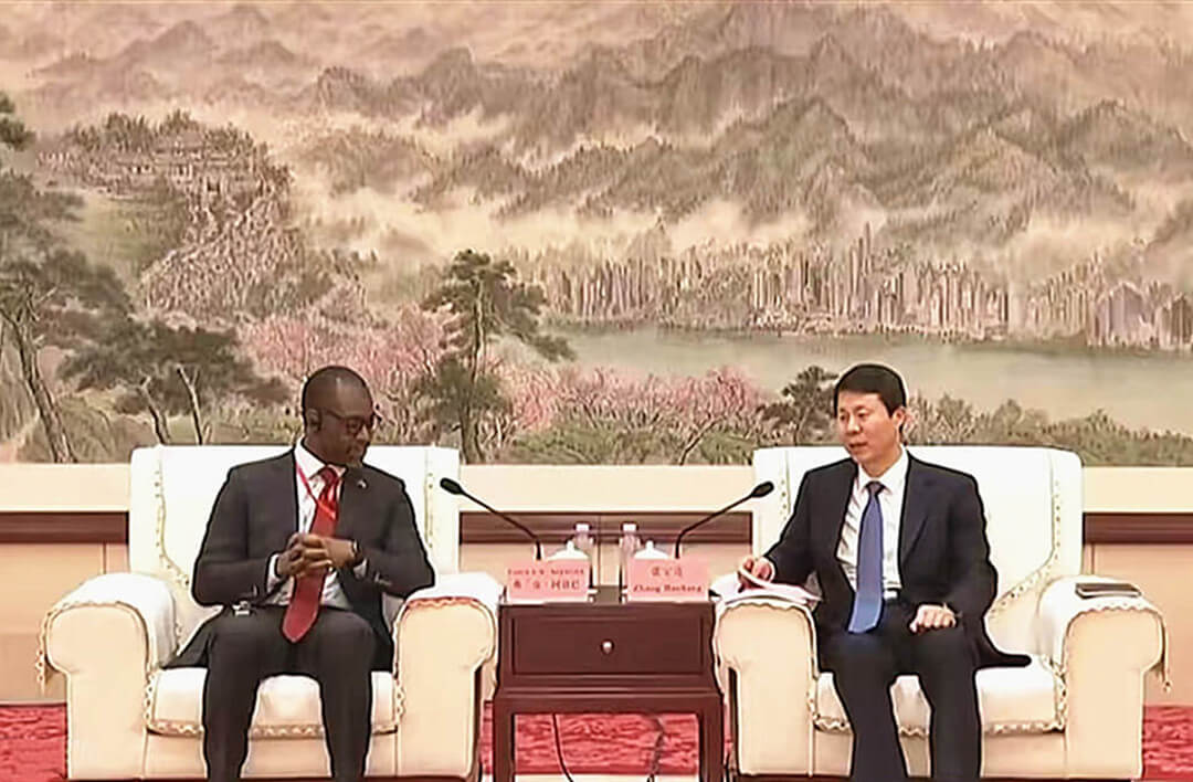 张宝亮会见前来参加共建 “一带一路”第三届临沂商城国际采购商大会外宾代表